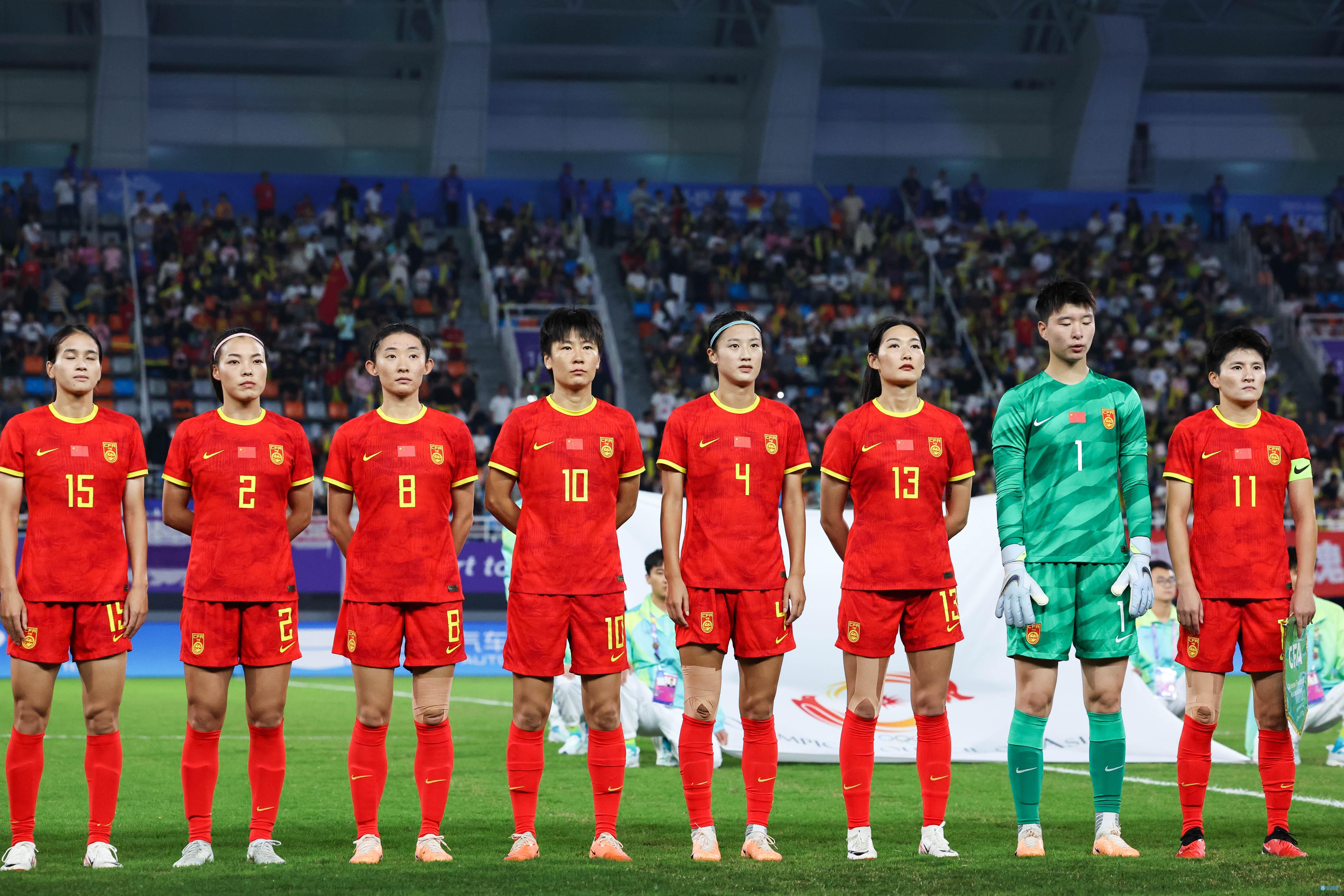 亚洲女足赛场火爆开赛，中国代表意气风发的简单介绍