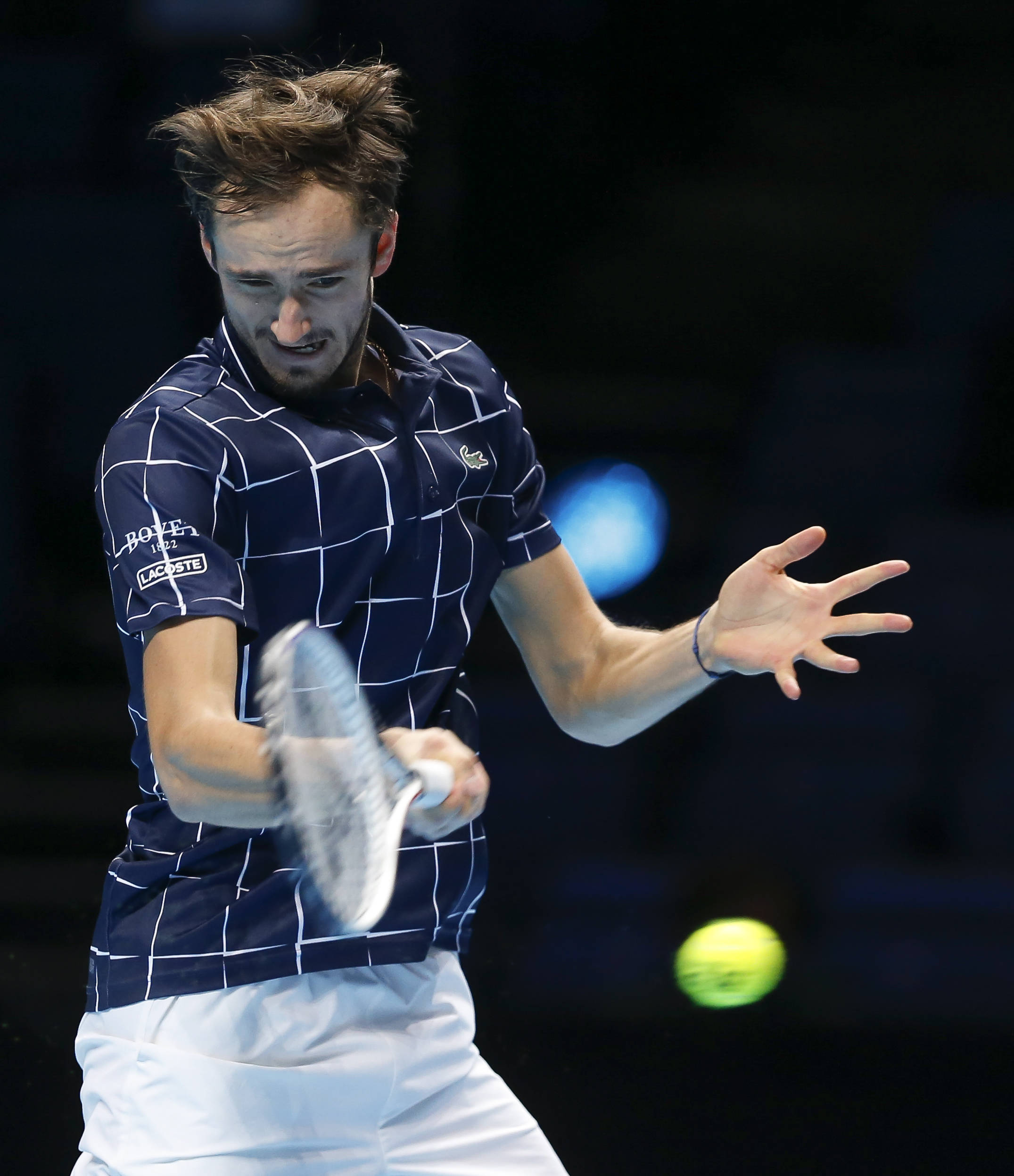 九游游戏-关于西班牙网球队完胜日本网球队，梅德韦杰夫高光表现的信息